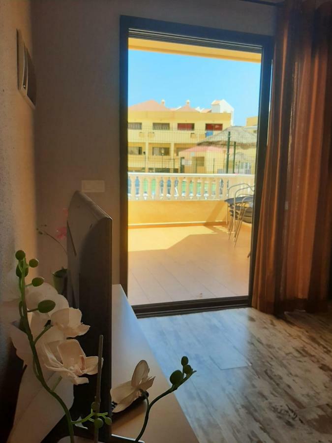 Comfortable Apartment Next To The Pools Costa Adeje  Exteriör bild
